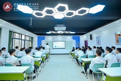 產教融合新篇章 安培中心攜手三企共建軟件與網絡安全產業學院，賦能上海網絡信息安全軟件開發